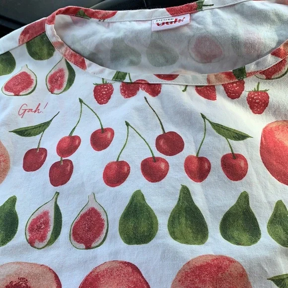 Lisa says gah Sadie fruit top size medium - Picture 4 of 6